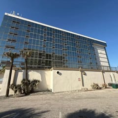 3 Oceanview Studios connecting w/pool, tiki bar