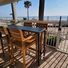Upgrades galore oceanfront 1 bd