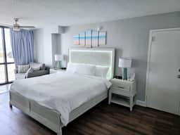 Spectacular New King Studio w/kitchenette, pool - Image 3