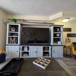 Direct Oceanfront 1 bedroom w/kitchen & balcony - Image 2