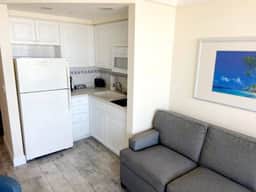 Daytona Beach Resort 1 bdrm family condo w/kitchen - Image 5