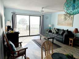 2 bdrm Ormond Beachside Luxury Townhouse w/pool - Image 3