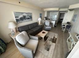 Spacious 1bdrm direct oceanfront w/private balcony - Image 4