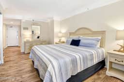 Gorgeous 1 bdrm Daytona Oceanfront balcony & kitch - Image 4