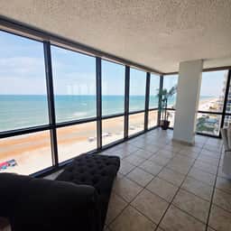 Penthouse Paradise ~ deluxe 2 bedroom 2 bathroom - Image 5