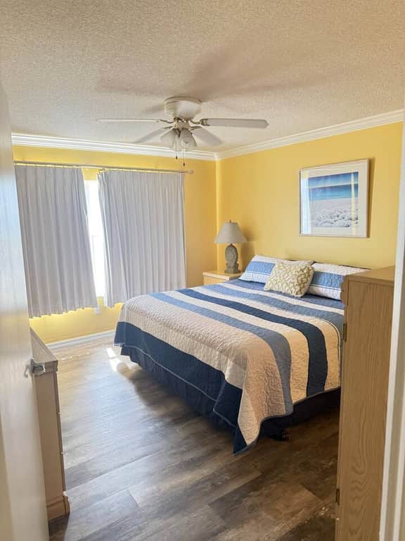 Updated Ormond Beach Direct Oceanfront Condo - Image 3