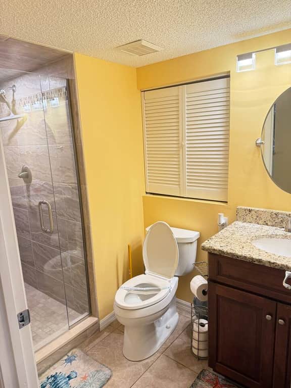 Updated Ormond Beach Direct Oceanfront Condo - Image 5