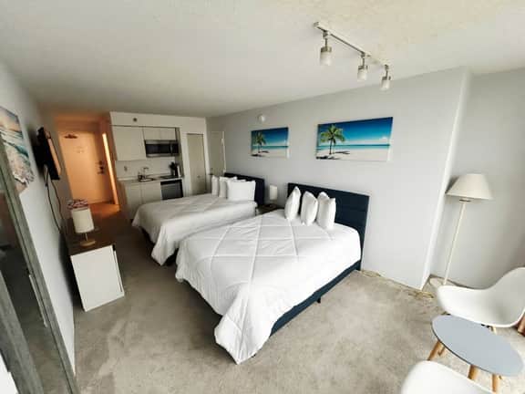Charming Oceanview Studio w/pool - Image 4