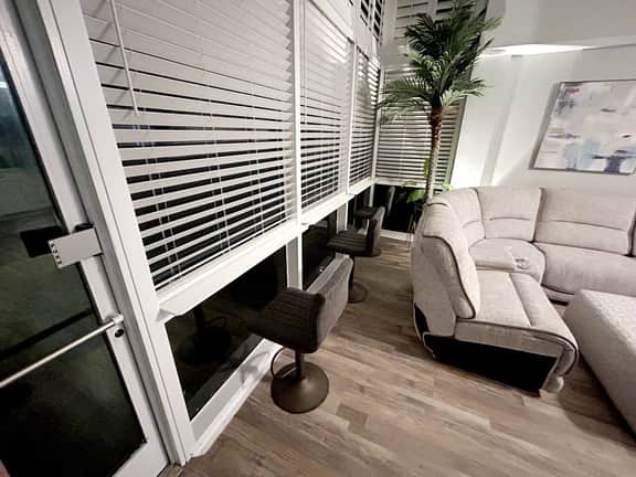 First floor direct beach access - Image 5