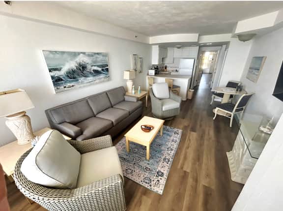 Oceanfront 1 bdrm w/balcony, pool, hot tub & more - Image 3