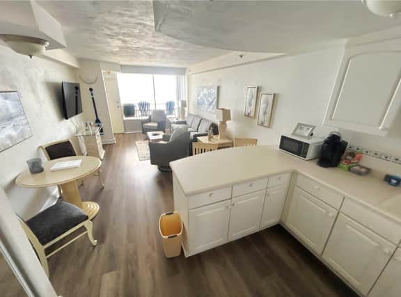 Oceanfront 1 bdrm w/balcony, pool, hot tub & more - Image 5