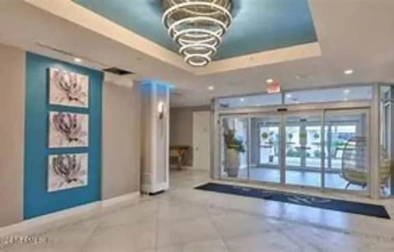 Oceanside Adjoining Studios w/pool & tiki bar - Image 5