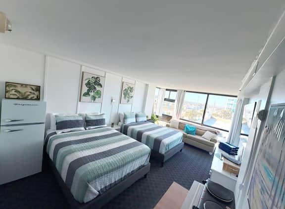 Oceanview cozy studio w/beachfront pool & tiki bar - Image 2