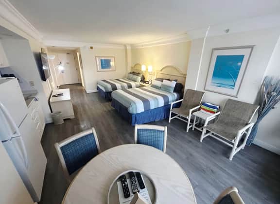 Surf N Sun spectacular oceanfront studio w/balcony - Image 2