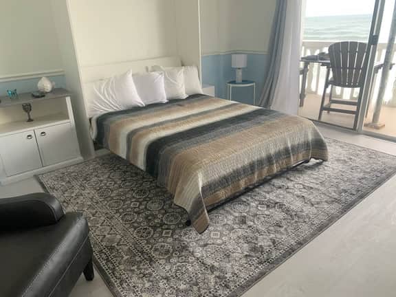 Ormond OceanFront Luxury Studio Condo w/kitchen - Image 2
