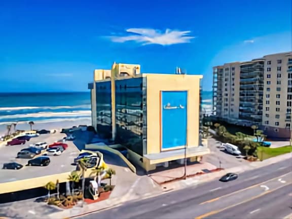 Daytona Beach Adjoining OceanView Modern Units - Image 1