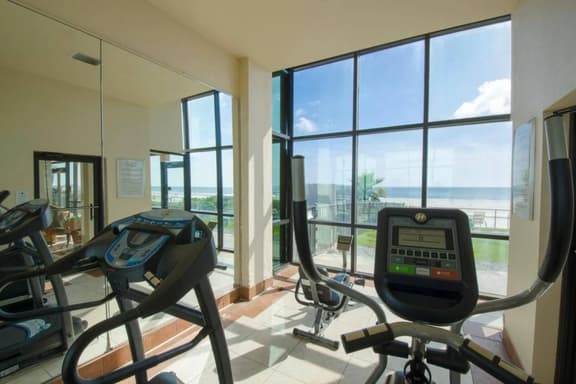 Oceanview 2 Studios adjoining w/pool, kitchenettes - Image 1